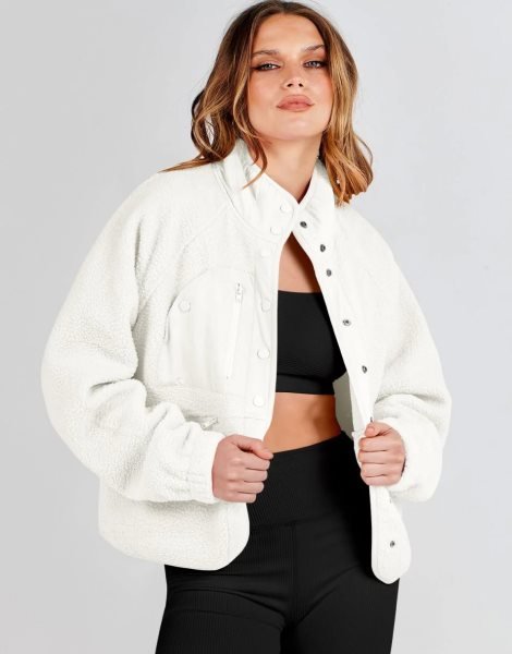 Womens Fleece Jacket Button Down Shacket Casual Sherpa Cropped Coats Warm Outwear with Pockets