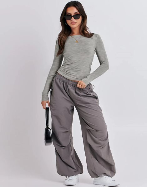 Women Long Sleeve Slim Fit Crop Top Going Out Tight T-Shirt Trendy Tees Streetwear