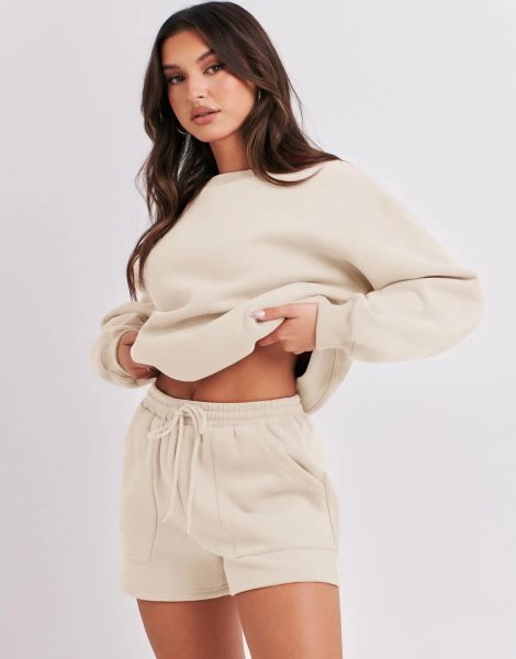 Women 2 Piece Outfits Sweatsuit Oversized Sweatshirt & Lounge Shorts 2023 Casual Cozy Pajamas Tracksuit Set