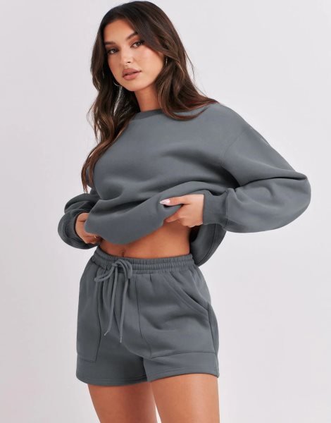 Women 2 Piece Outfits Sweatsuit Oversized Sweatshirt & Lounge Shorts 2023 Casual Cozy Pajamas Tracksuit Set