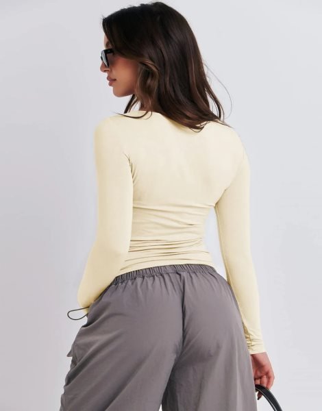 Women Long Sleeve Slim Fit Crop Top Going Out Tight T-Shirt Trendy Tees Streetwear