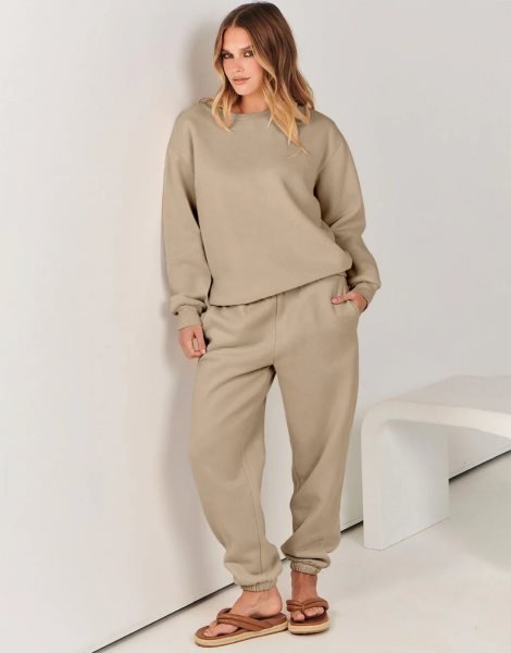 Women's Two Piece Outfits Long Sleeve Crewneck Sweatsuit with Jogger Pants Lounge Sets with Pockets