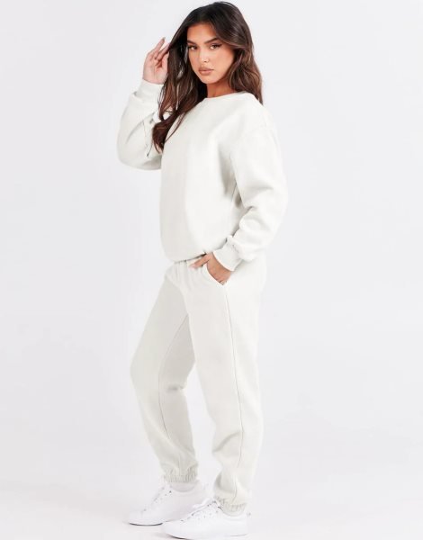 Women's Two Piece Outfits Long Sleeve Crewneck Sweatsuit with Jogger Pants Lounge Sets with Pockets