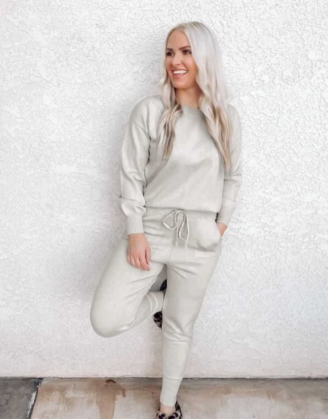 Women's Two Piece Outfits Sweater Sets Pullover and Drawstring Pants Lounge Sets