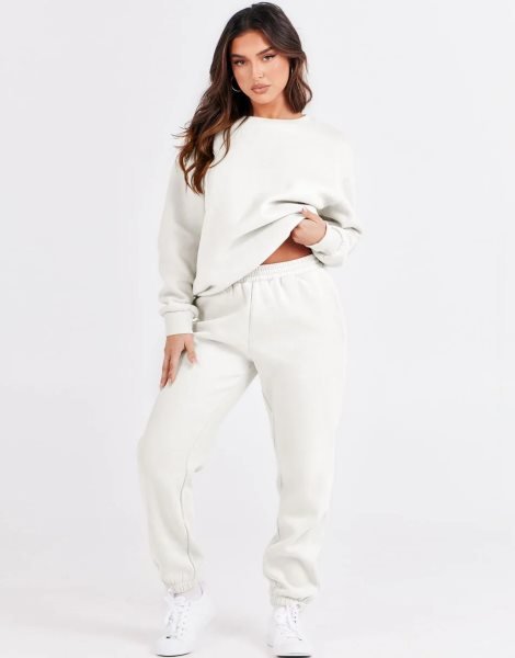 Women's Two Piece Outfits Long Sleeve Crewneck Sweatsuit with Jogger Pants Lounge Sets with Pockets