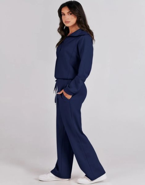Women 2 Piece Outfits Sweatsuit Set 2023 Fall Oversized Half Zip Sweatshirt Wide Leg Sweatpant Lounge Set Tracksuit