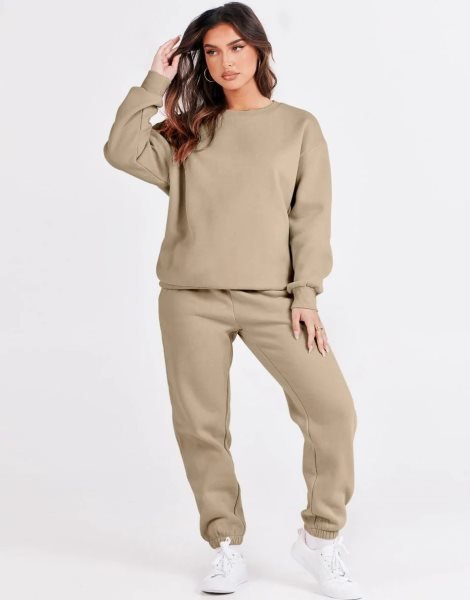 Women's Two Piece Outfits Long Sleeve Crewneck Sweatsuit with Jogger Pants Lounge Sets with Pockets