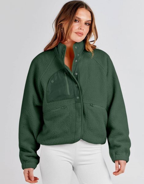 Womens Fleece Jacket Button Down Shacket Casual Sherpa Cropped Coats Warm Outwear with Pockets