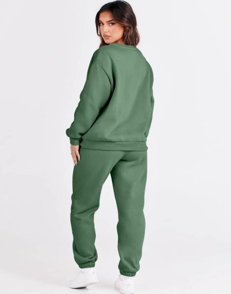 Women's Two Piece Outfits Long Sleeve Crewneck Sweatsuit with Jogger Pants Lounge Sets with Pockets