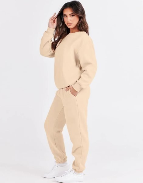 Women's Two Piece Outfits Long Sleeve Crewneck Sweatsuit with Jogger Pants Lounge Sets with Pockets