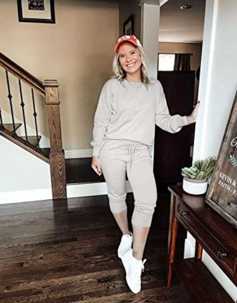 Women's Two Piece Outfits Sweater Sets Pullover and Drawstring Pants Lounge Sets