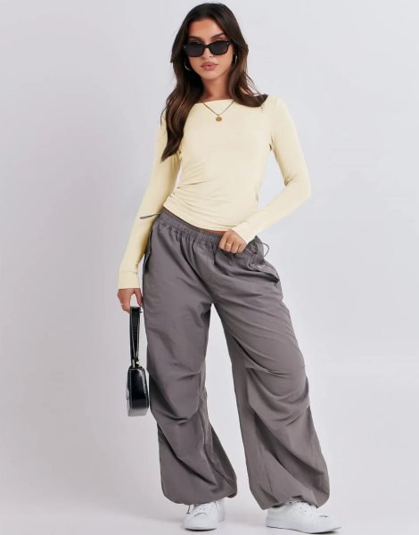 Women Long Sleeve Slim Fit Crop Top Going Out Tight T-Shirt Trendy Tees Streetwear