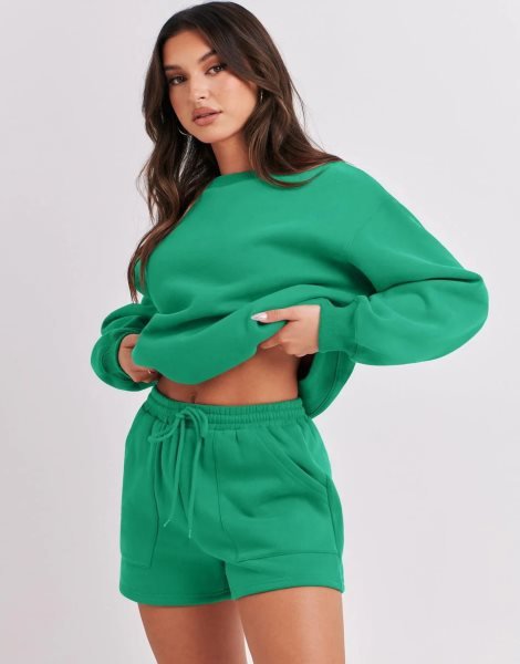 Women 2 Piece Outfits Sweatsuit Oversized Sweatshirt & Lounge Shorts 2023 Casual Cozy Pajamas Tracksuit Set
