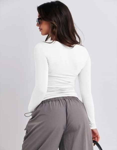 Women Long Sleeve Slim Fit Crop Top Going Out Tight T-Shirt Trendy Tees Streetwear
